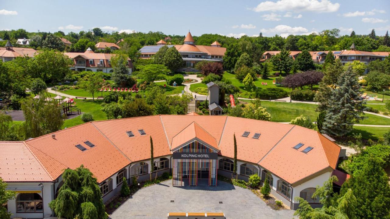 Kolping Family Resort Heviz Exterior photo